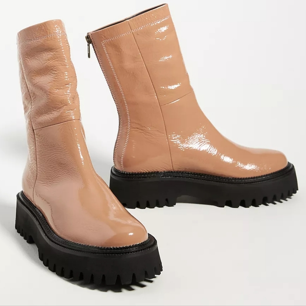 Seychelles Last Chance Ankle Boots Tan Patent Leather NWOT‎